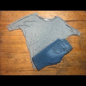 Grey top‼️